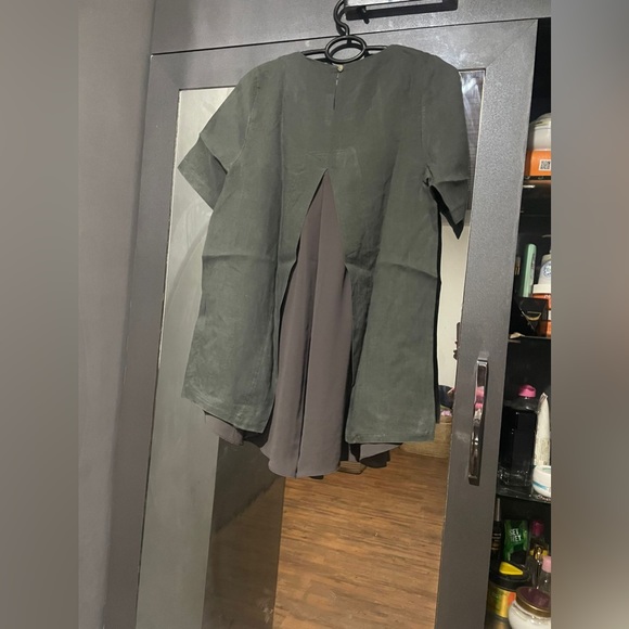 Linen sage green with grey chiffon layer top. Used. Size medium - Picture 5 of 6